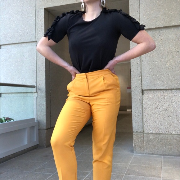 Zara Black Ruffle Top - Picture 2 of 8